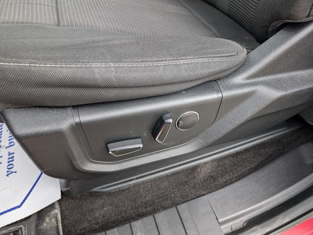 2017 Ford F-150 XLT-CREW CAB- HTDSEATS-CARPLAY - Photo #13