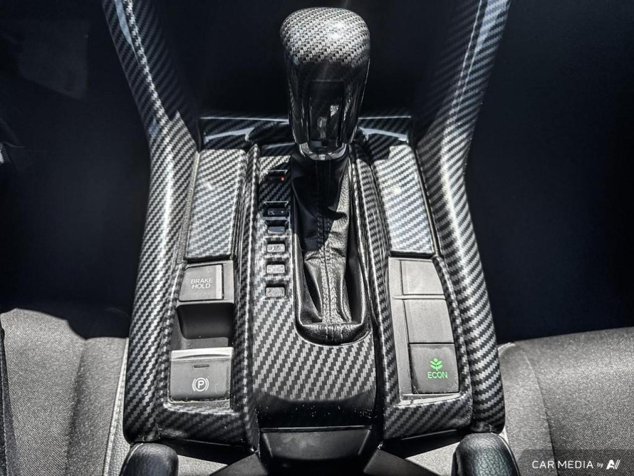 2019 Honda Civic SPORT / NO ACCIDENTS / ROOF / HTD SEATS - Photo #17