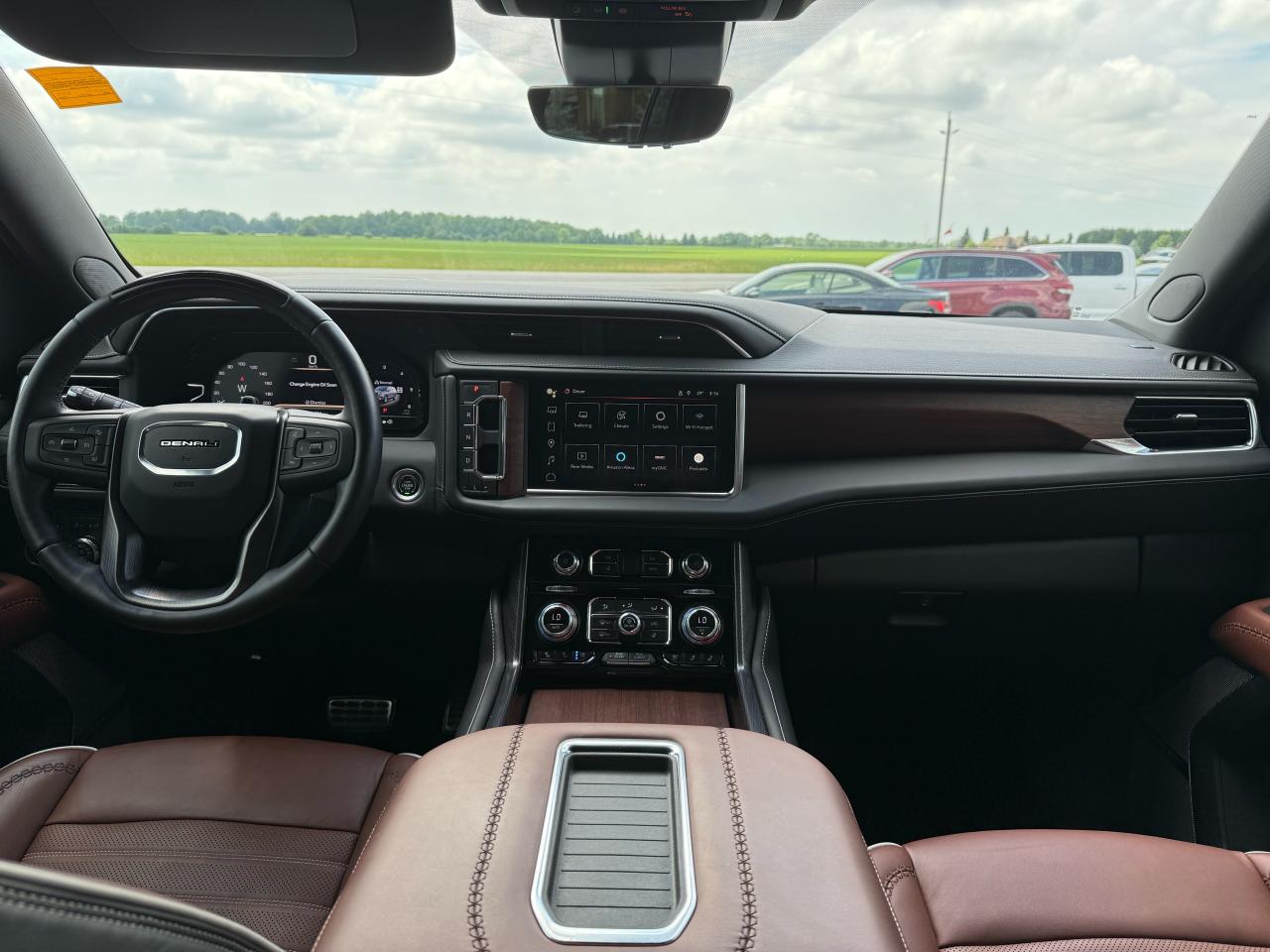 2023 GMC Yukon XL Denali Ultimate | Massage Seats | Rear Entertainment | Panoramic Sunroof - Photo #13