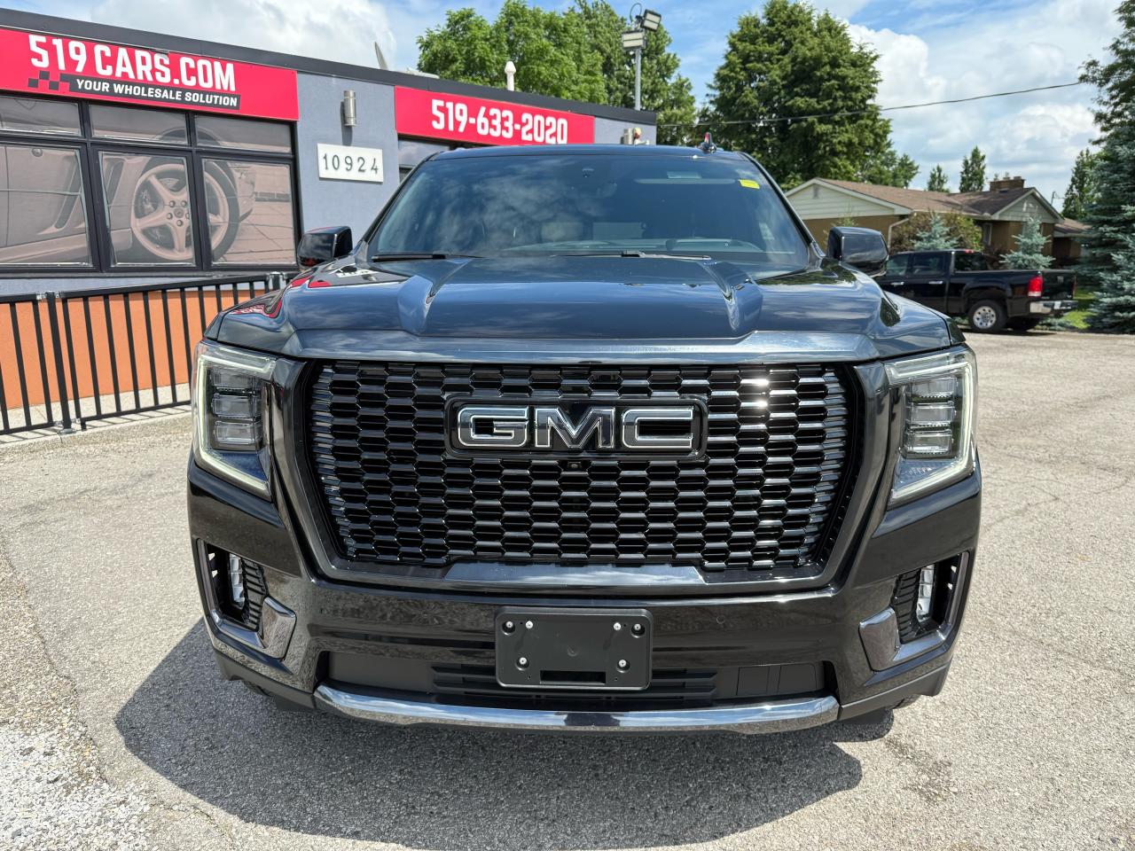 2023 GMC Yukon XL Denali Ultimate | Massage Seats | Rear Entertainment | Panoramic Sunroof - Photo #8