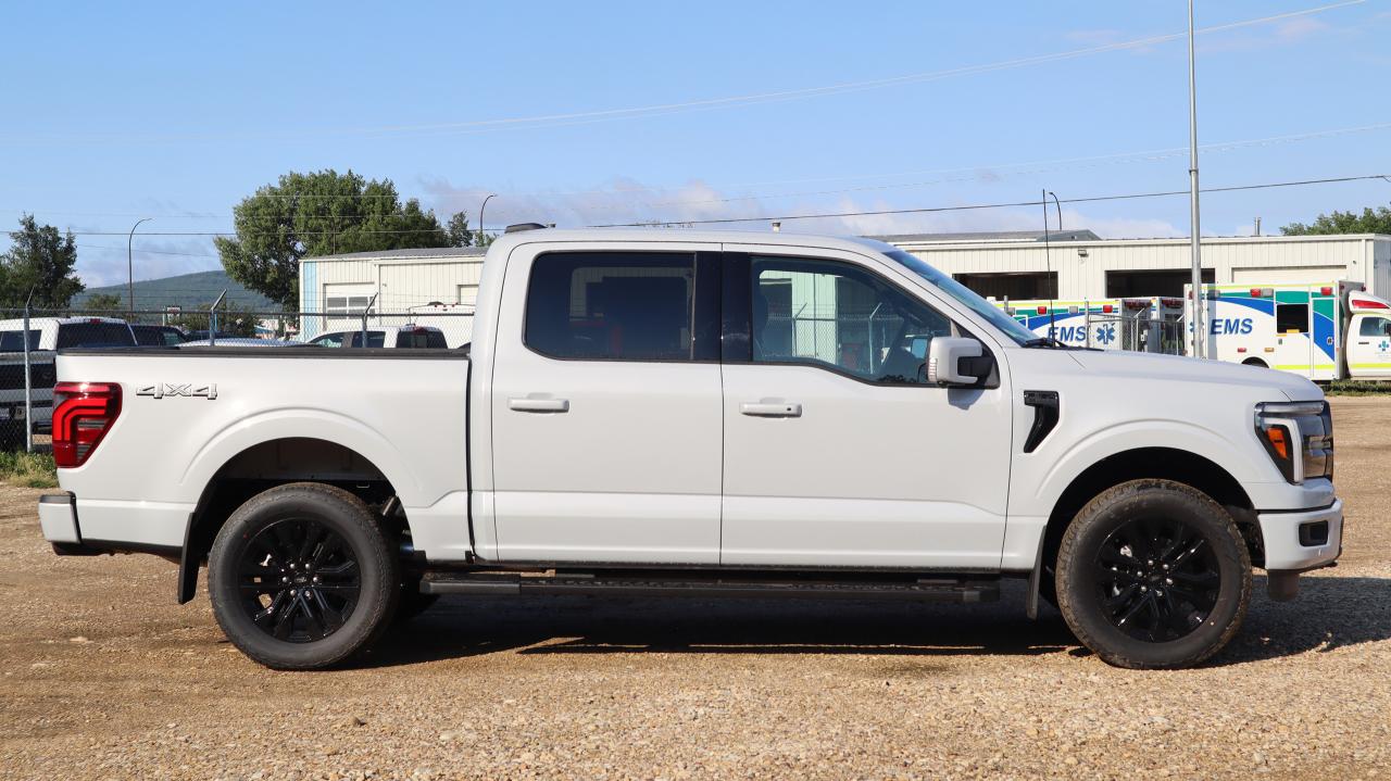 2025 Ford F-150 Lariat Photo5