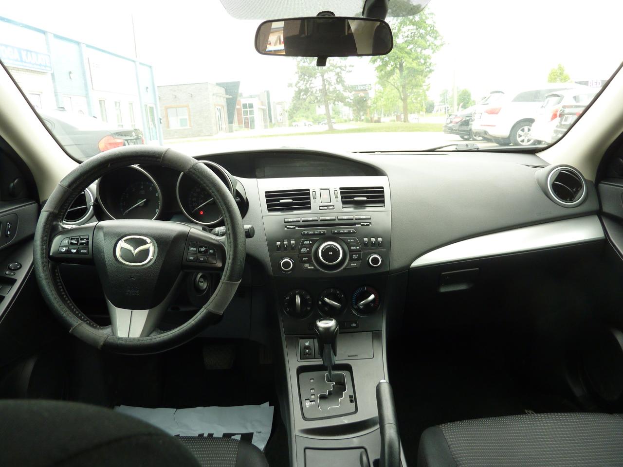 2012 Mazda MAZDA3 GS-SKY - Photo #13