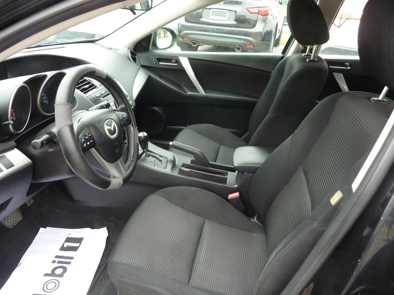 2012 Mazda MAZDA3 GS-SKY - Photo #8