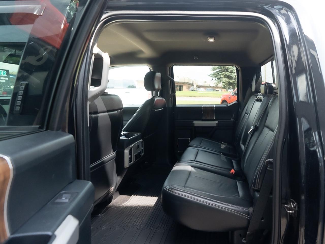 2018 Ford F-150 LARIAT 2.7L Photo17