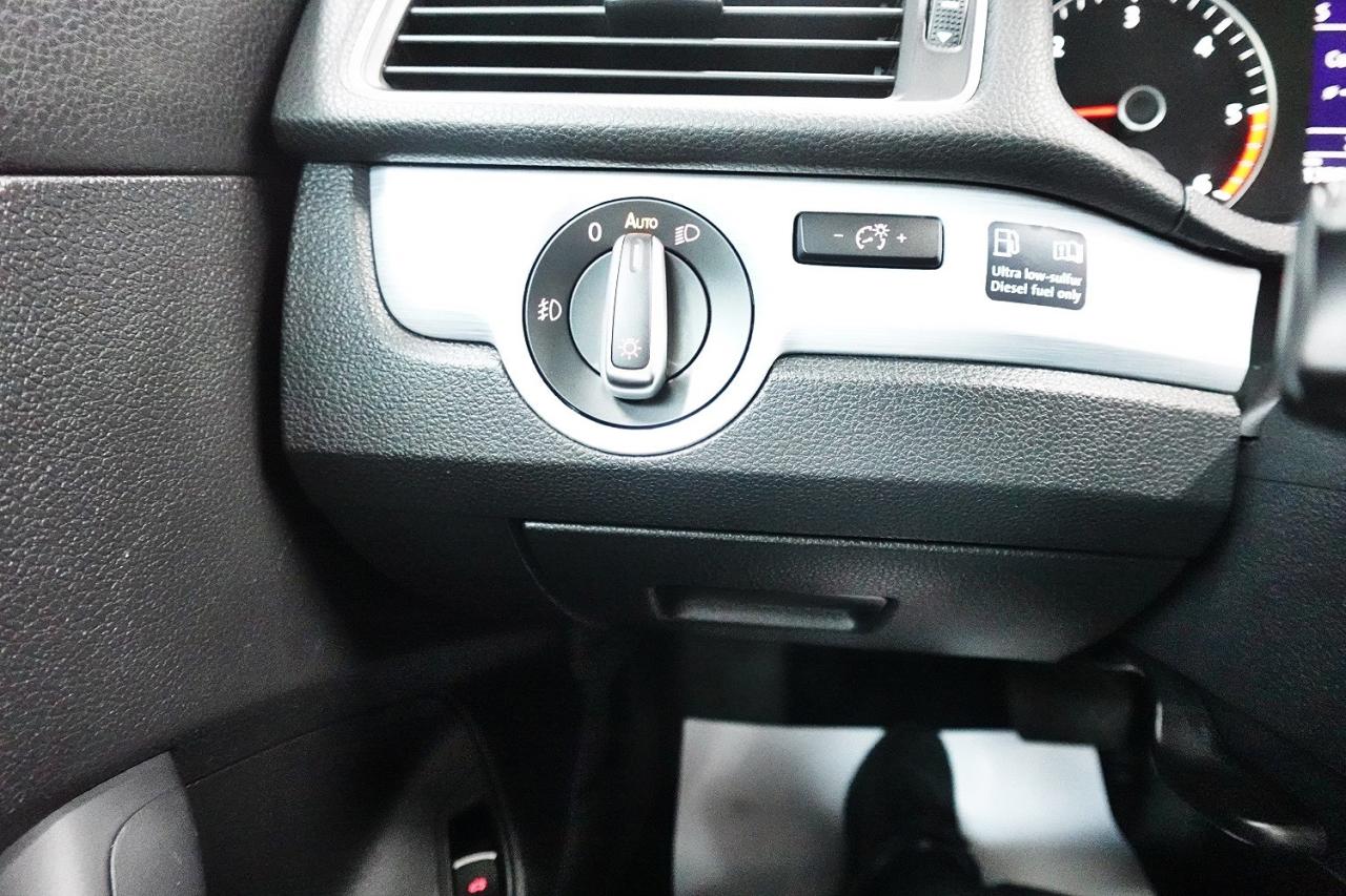 2012 Volkswagen Passat TDI,WELL MAINTAIN,NO ACCIDENT,LEATHER ROOF - Photo #28
