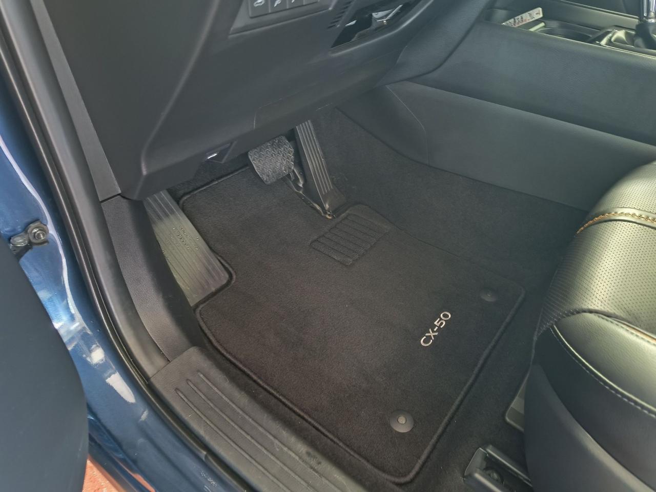 2025 Mazda CX-50 GT Photo0
