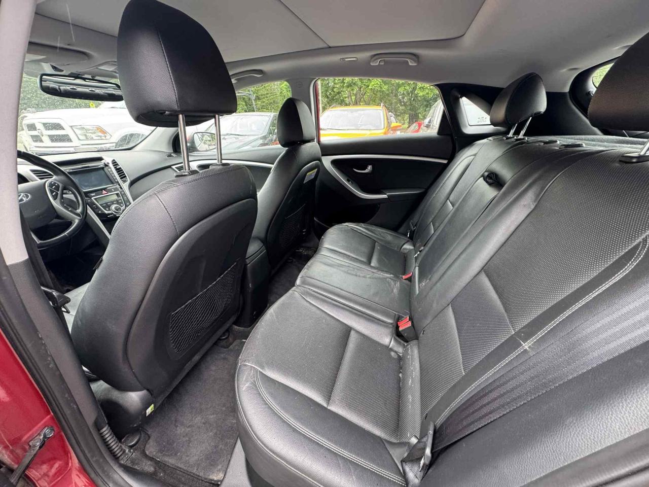 2016 Hyundai Elantra GT Limited - Photo #11