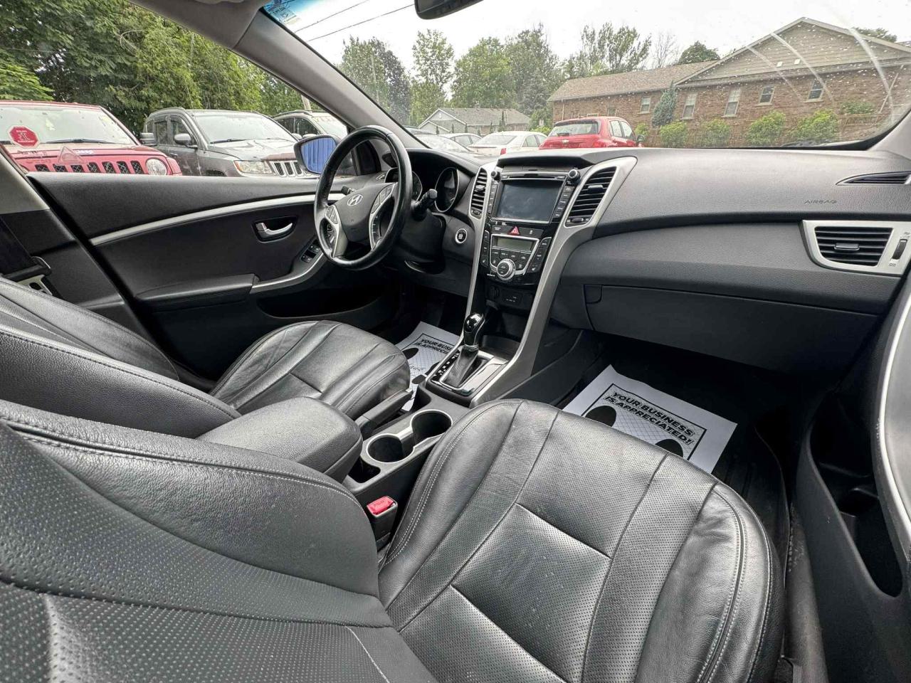 2016 Hyundai Elantra GT Limited - Photo #16
