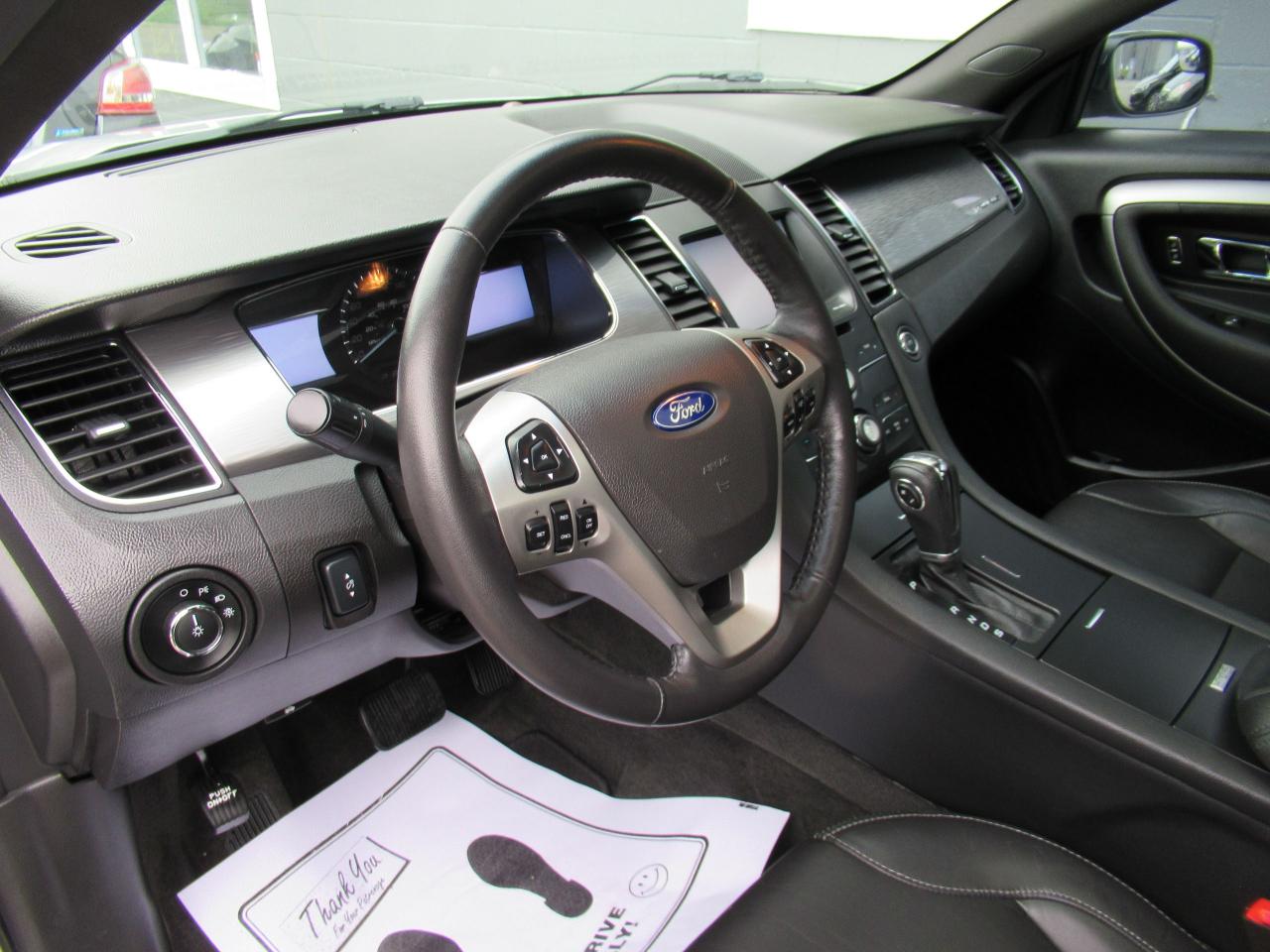 2013 Ford Taurus SEL - Photo #8