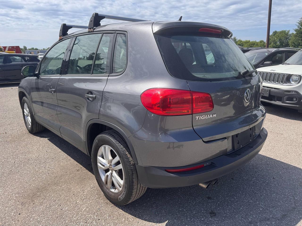 2014 Volkswagen Tiguan Trendline - Photo #5