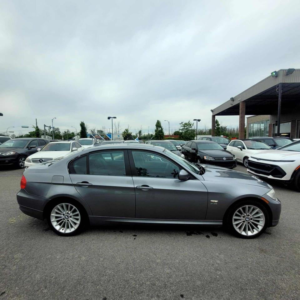 2011 BMW 328xi 328i xDrive AWD Classic Edition - Photo #3