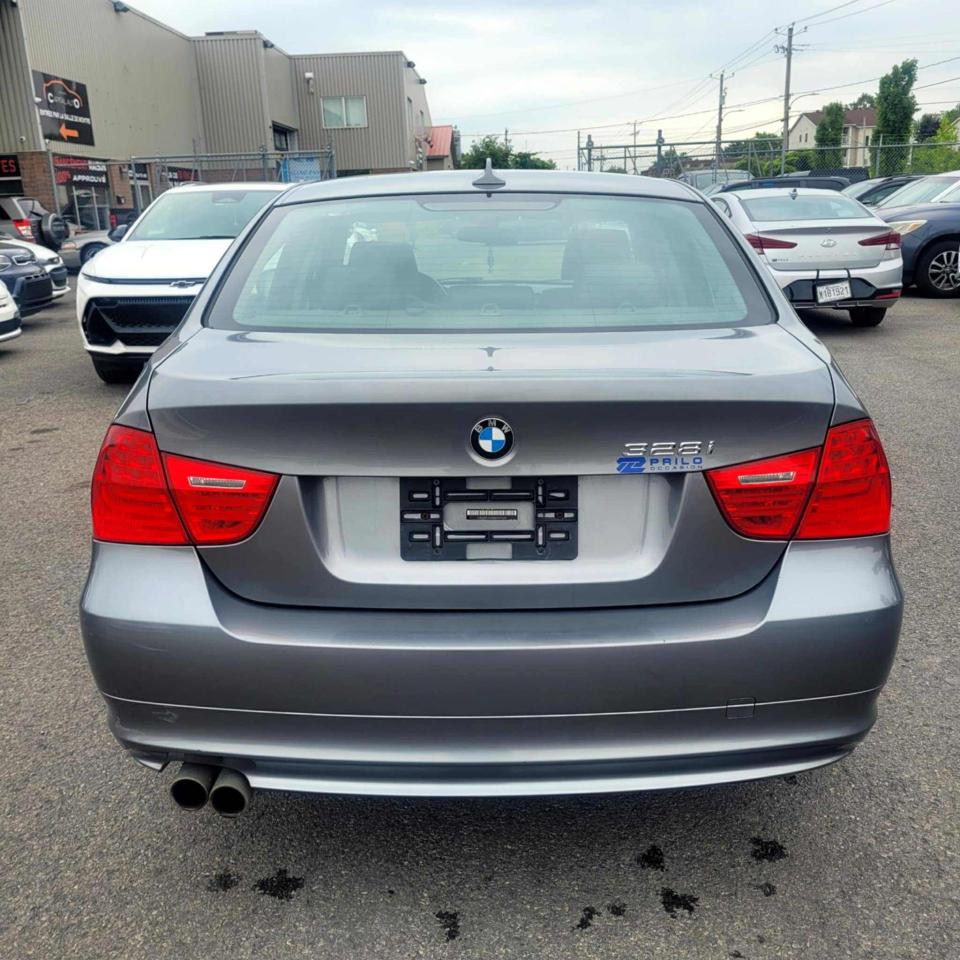 2011 BMW 328xi 328i xDrive AWD Classic Edition - Photo #5