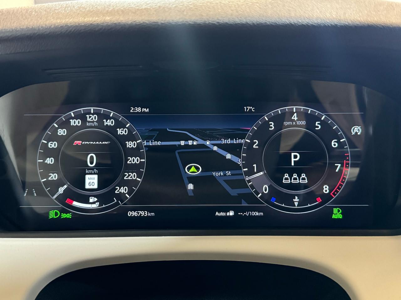 2020 Land Rover Range Rover Velar R-DYNAMIC|NAV|BACKUP|PANO|LKA|BSM|CARPLAY| - Photo #17