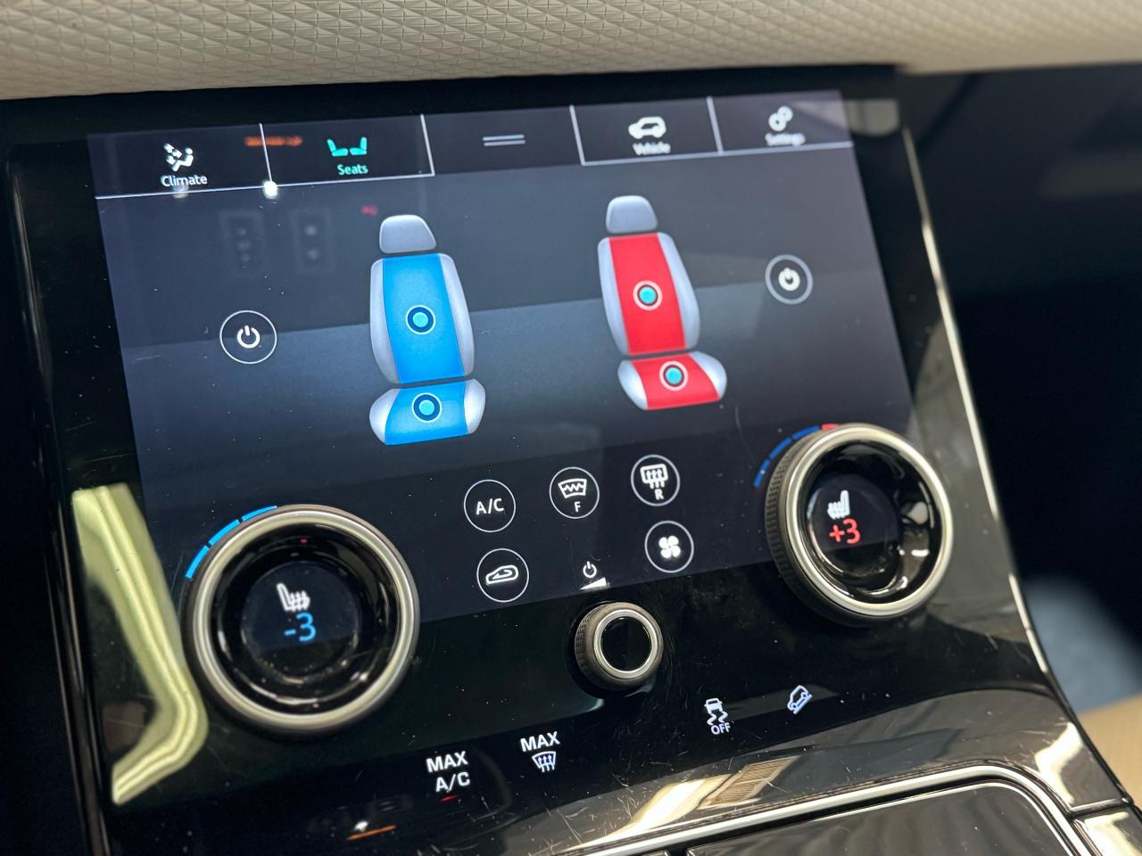 2020 Land Rover Range Rover Velar R-DYNAMIC|NAV|BACKUP|PANO|LKA|BSM|CARPLAY| - Photo #22