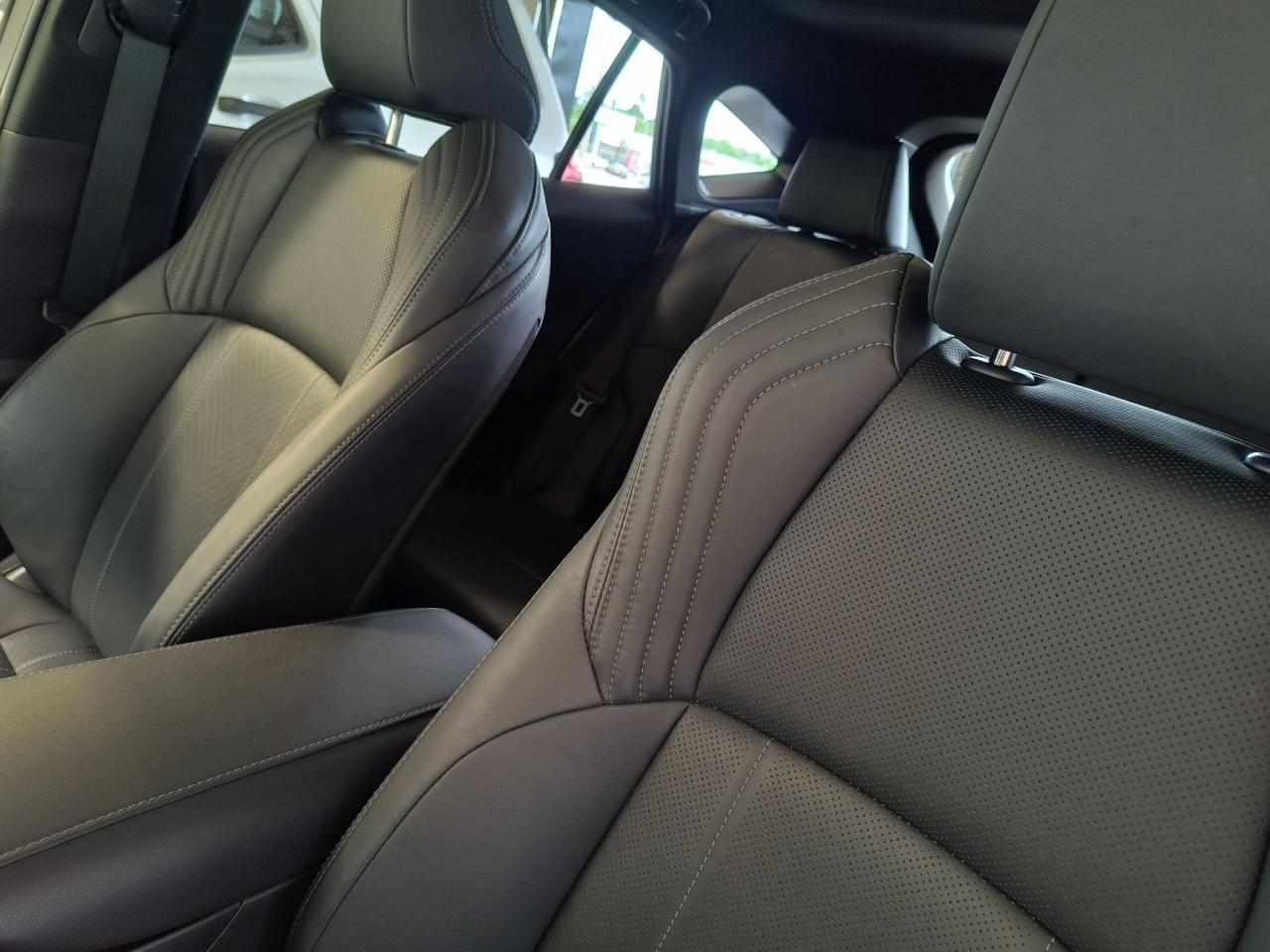 2021 Toyota Venza LIMITED AWD Photo