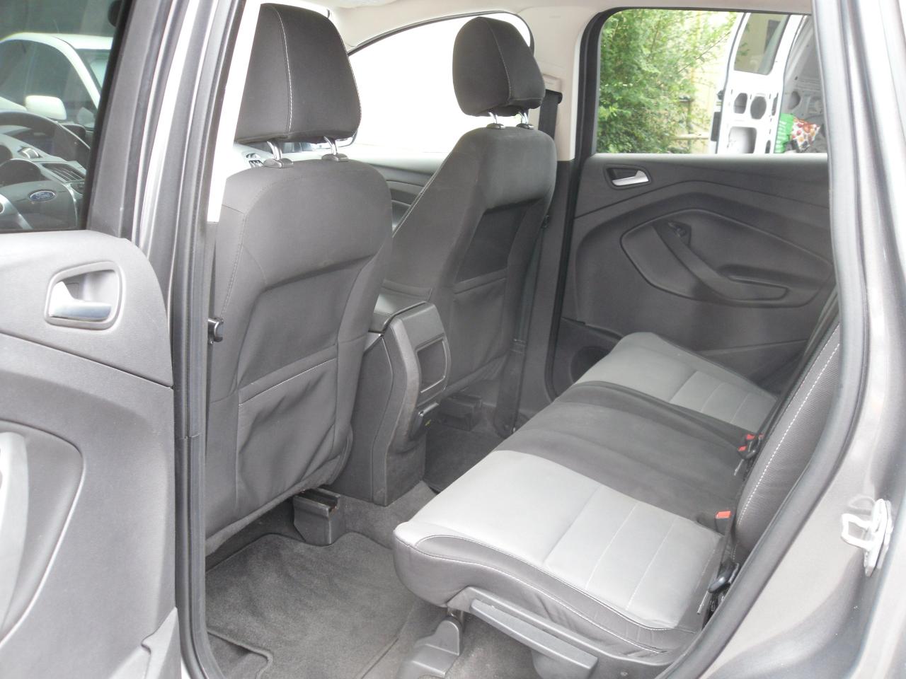 2014 Ford Escape FWD 4dr SE - Photo #6