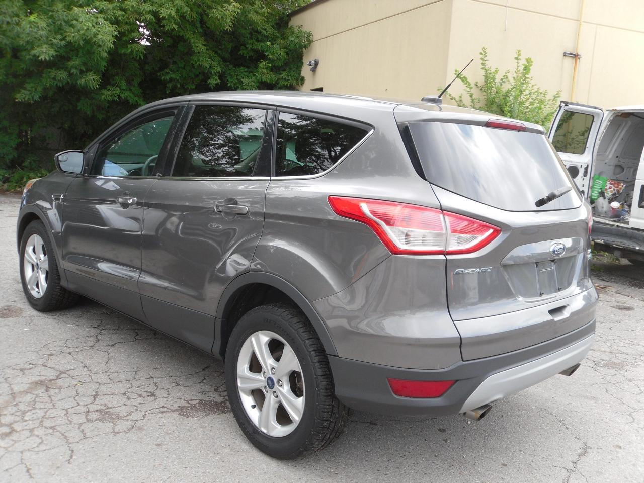 2014 Ford Escape FWD 4dr SE - Photo #4