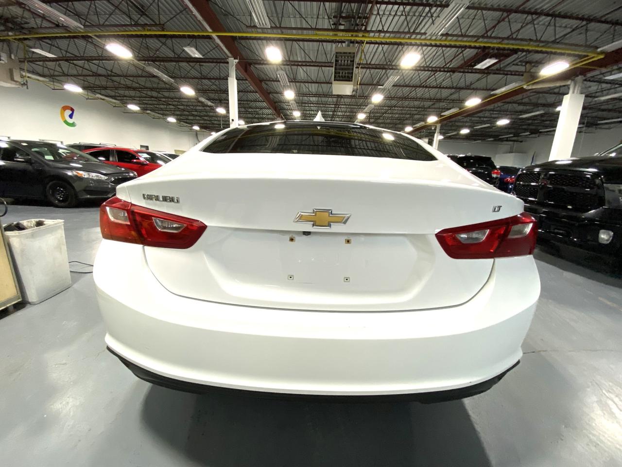 2018 Chevrolet Malibu LT - Photo #4