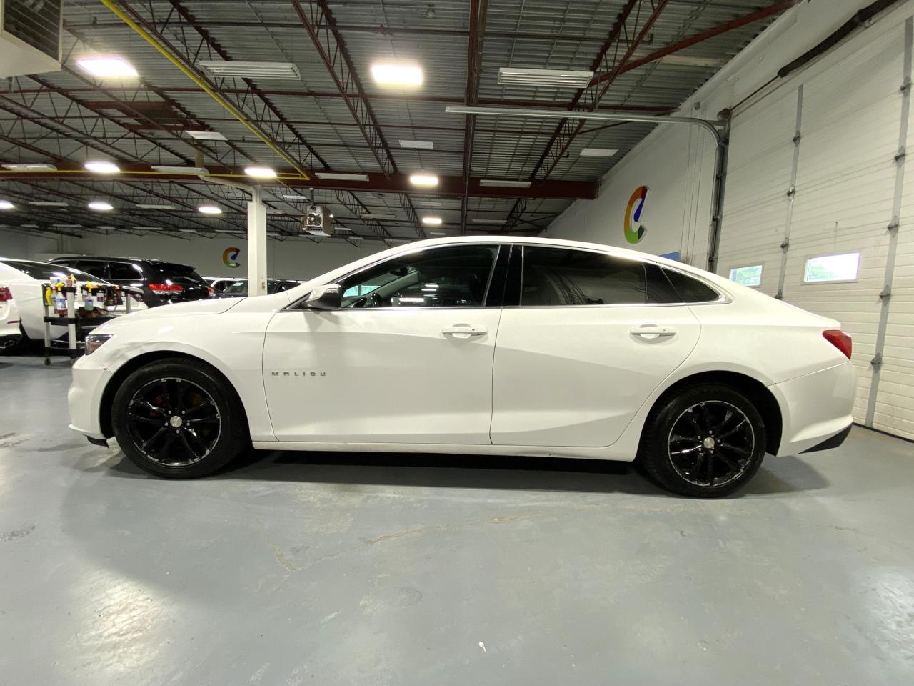 2018 Chevrolet Malibu LT - Photo #2