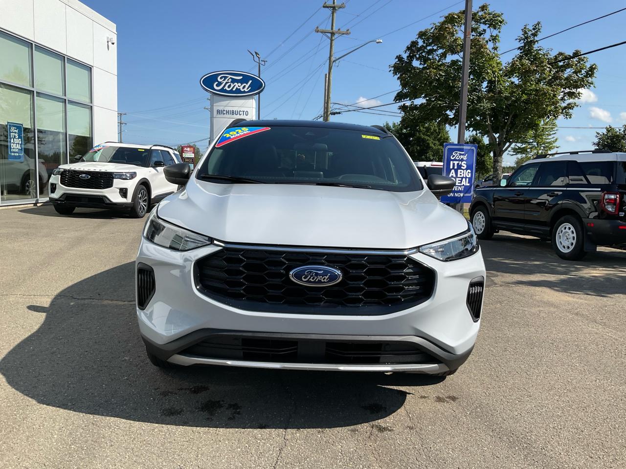2025 Ford Escape ST-Line Photo1