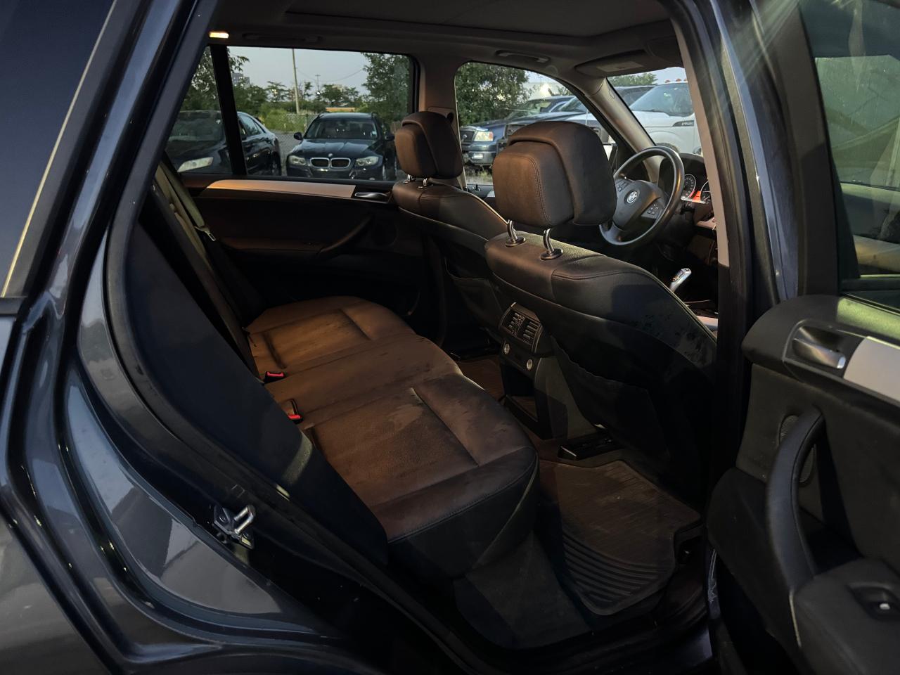 2011 BMW X5 35D - Photo #21