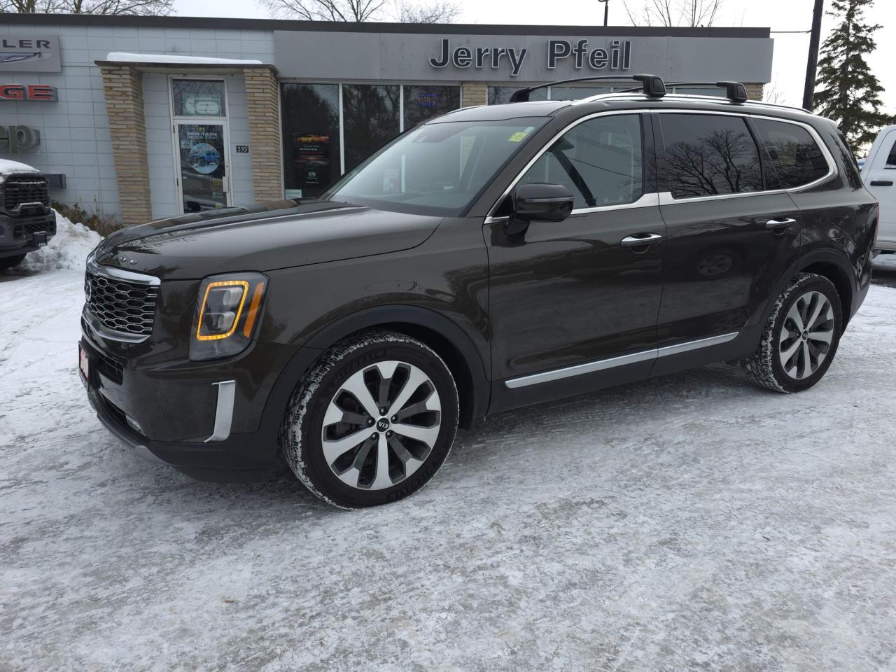 2021 Kia Telluride SX Limited 7 PASSENGER! SUNROOF! Photo