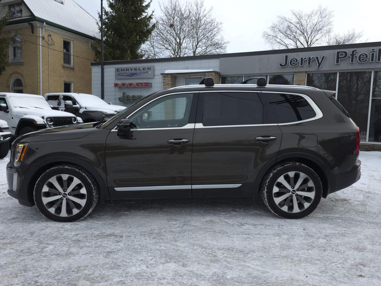 2021 Kia Telluride SX Limited 7 PASSENGER! SUNROOF! Photo