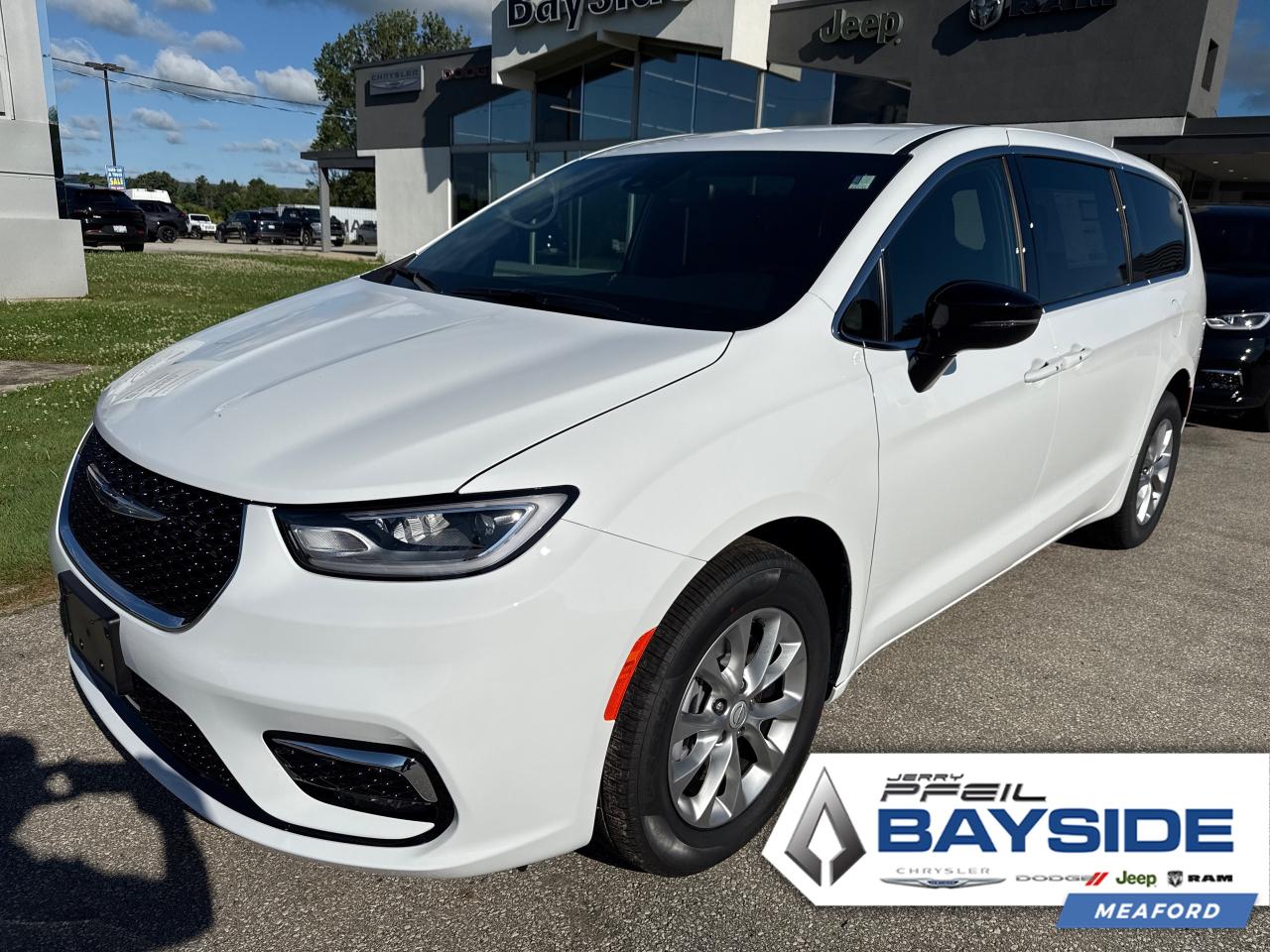 New 2025 Chrysler Pacifica Select for sale in Meaford, ON