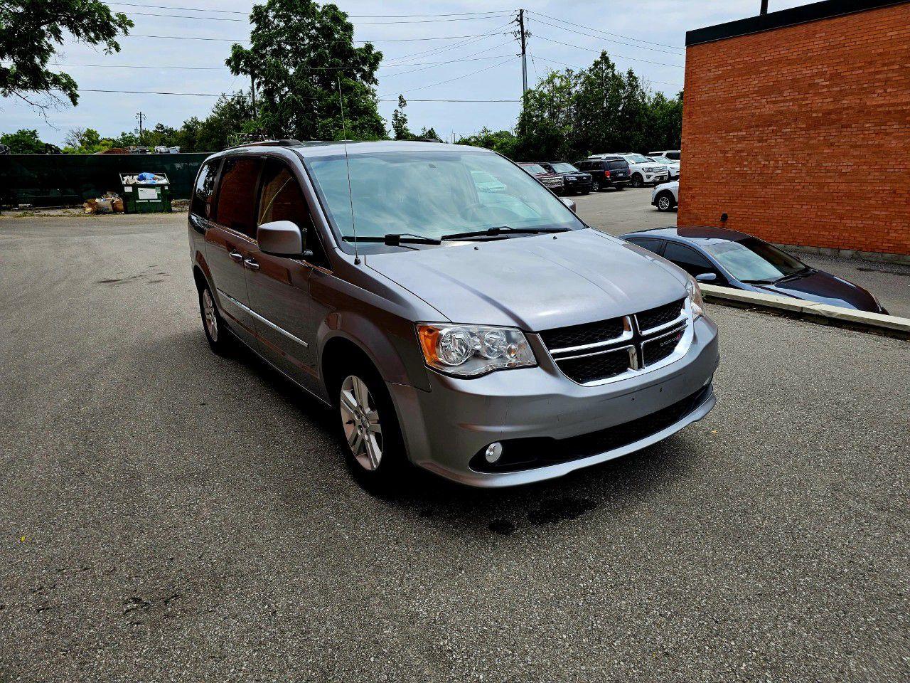 2015 Dodge Grand Caravan 4dr Wgn Crew - Photo #3