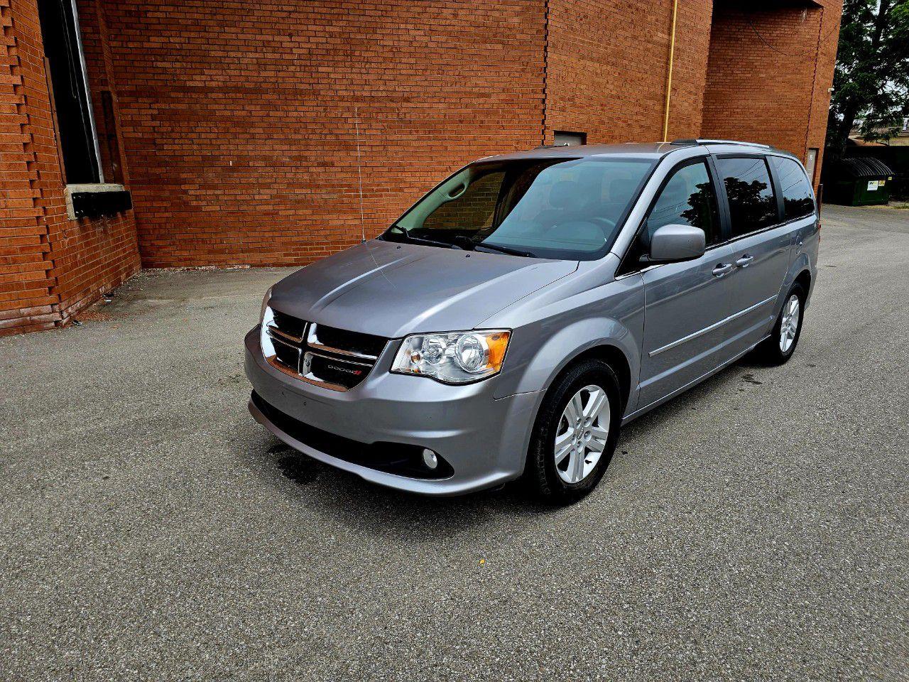 Used 2015 Dodge Grand Caravan 4dr Wgn Crew for sale in Burlington, ON