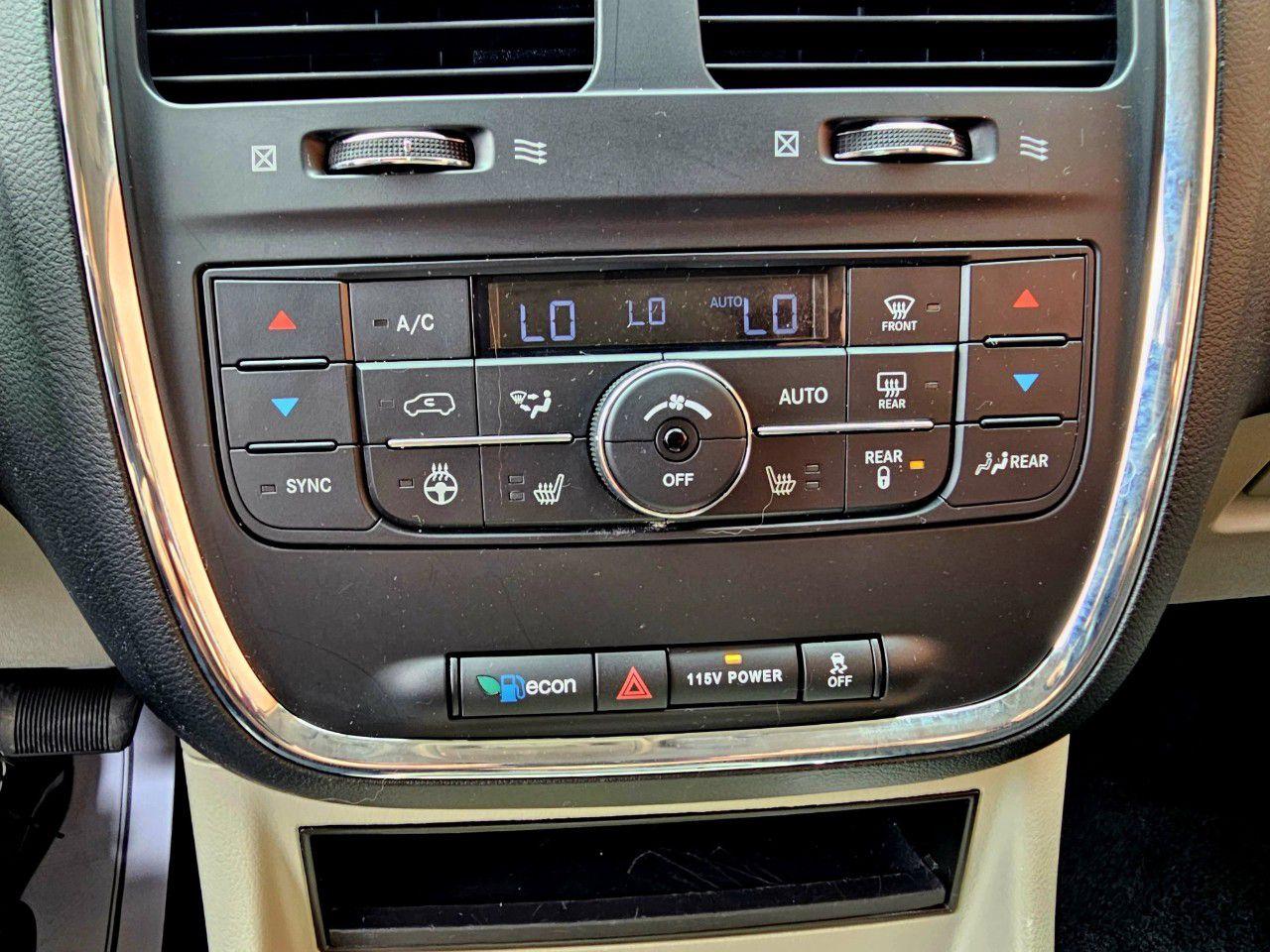 2015 Dodge Grand Caravan 4dr Wgn Crew - Photo #12