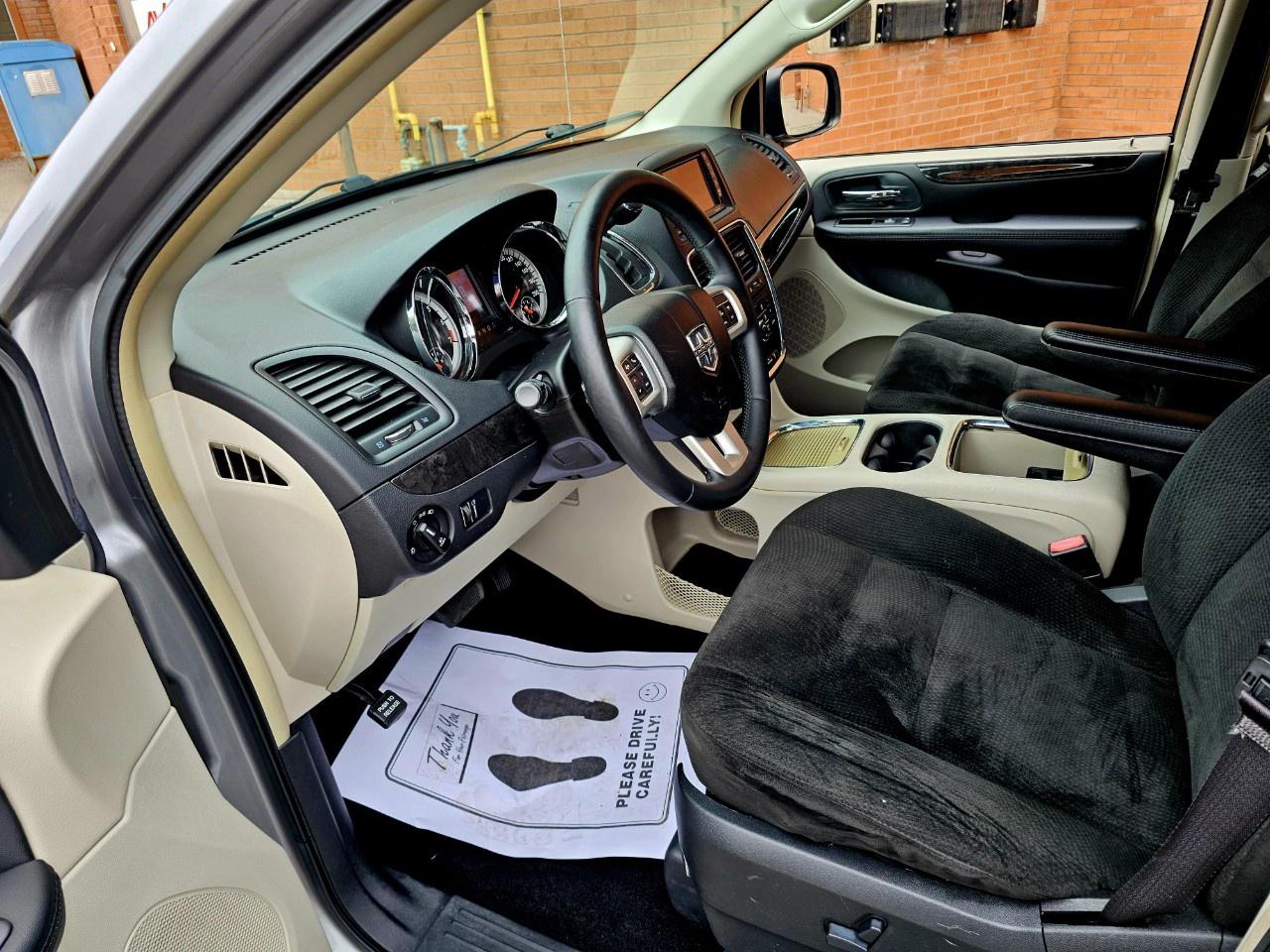 2015 Dodge Grand Caravan 4dr Wgn Crew Photo