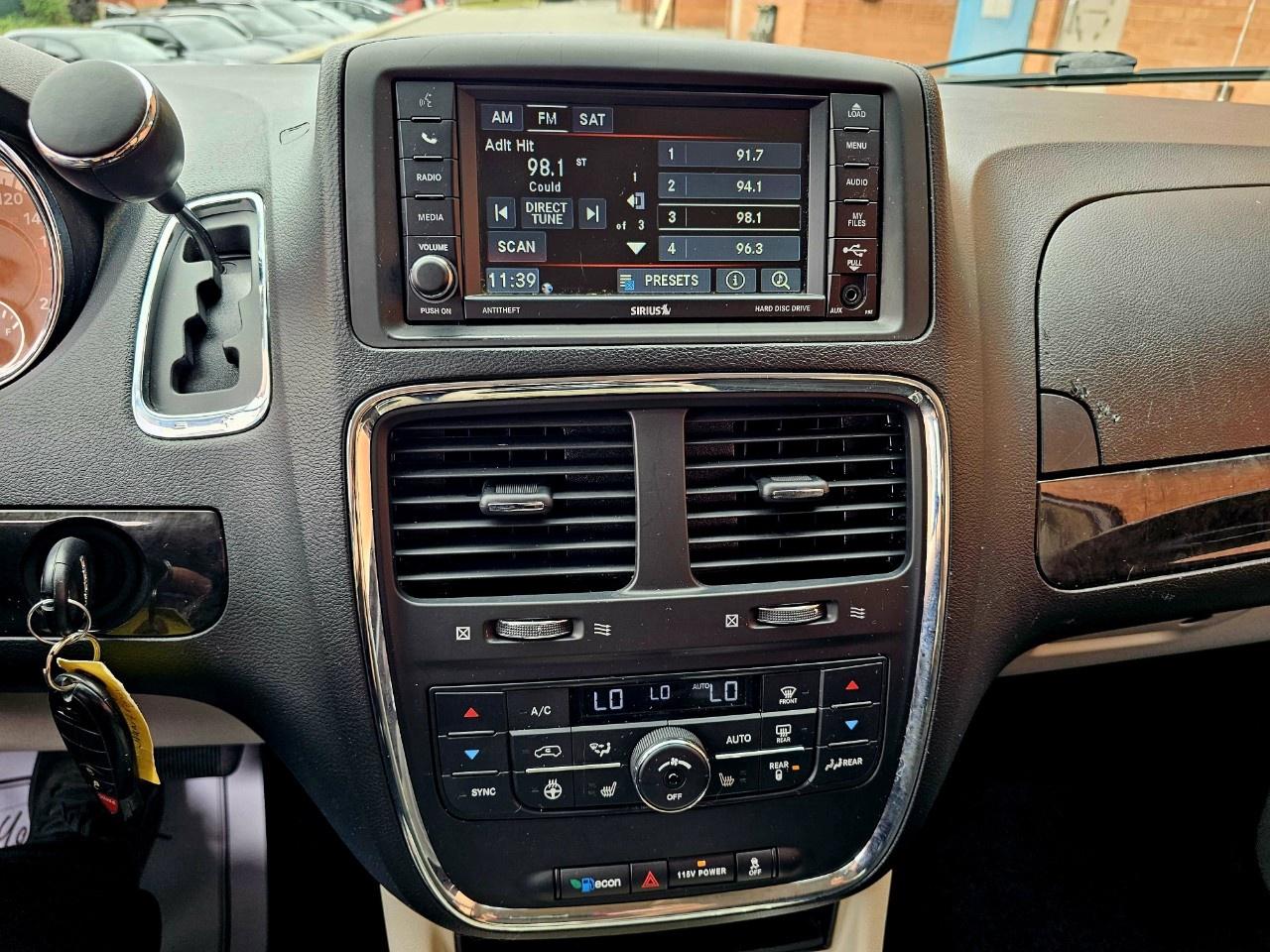 2015 Dodge Grand Caravan 4dr Wgn Crew Photo