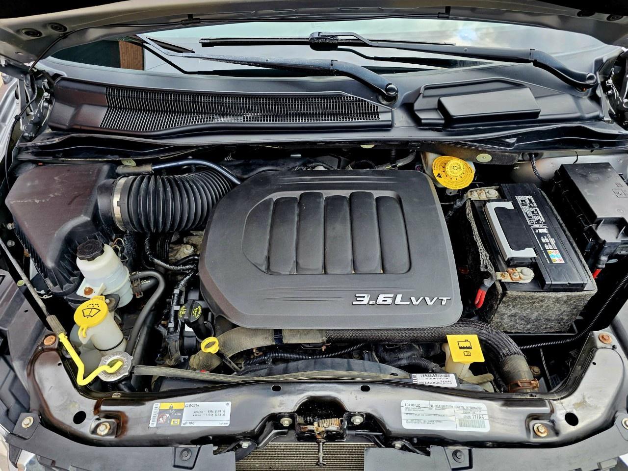 2015 Dodge Grand Caravan 4dr Wgn Crew Photo