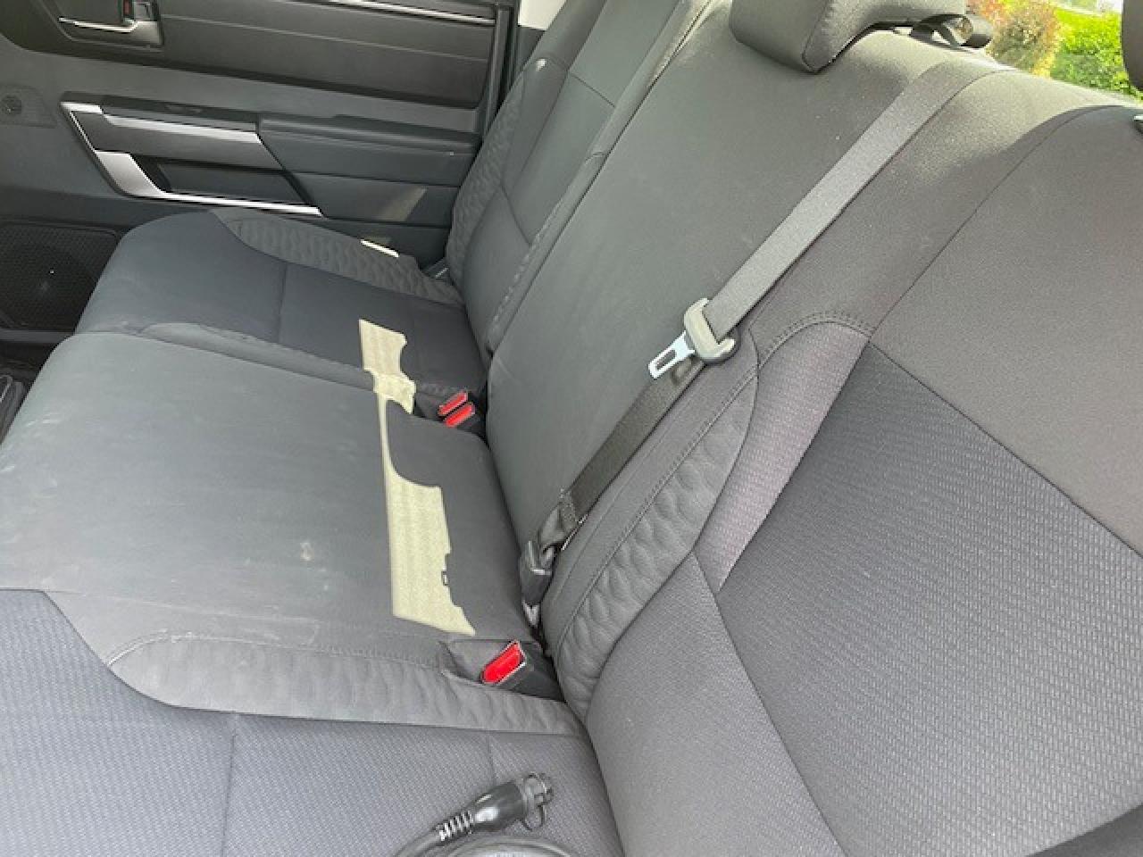 2022 Toyota Tundra SR5 Photo2