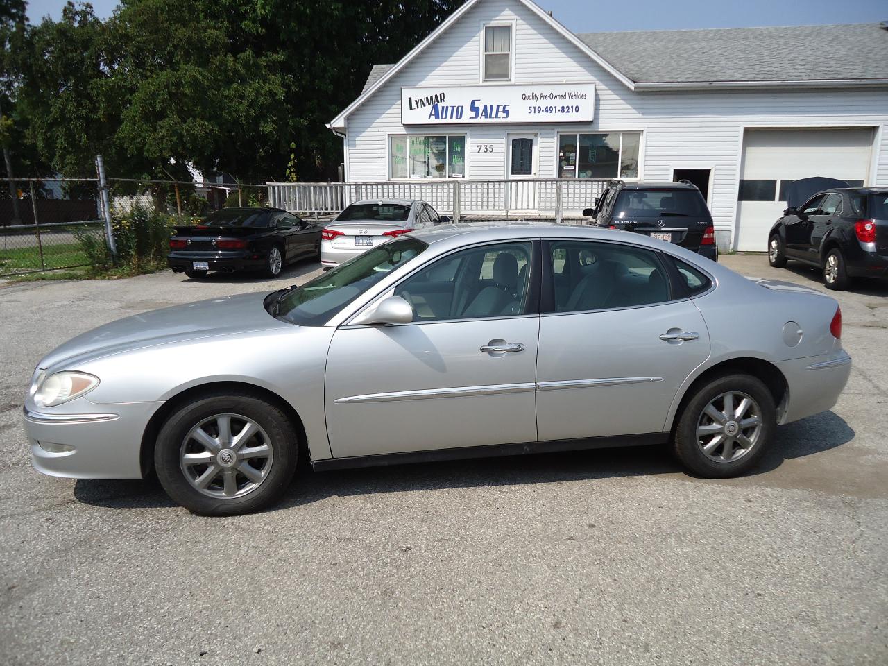 2009 Buick Allure 4dr Sdn CX - Photo #1