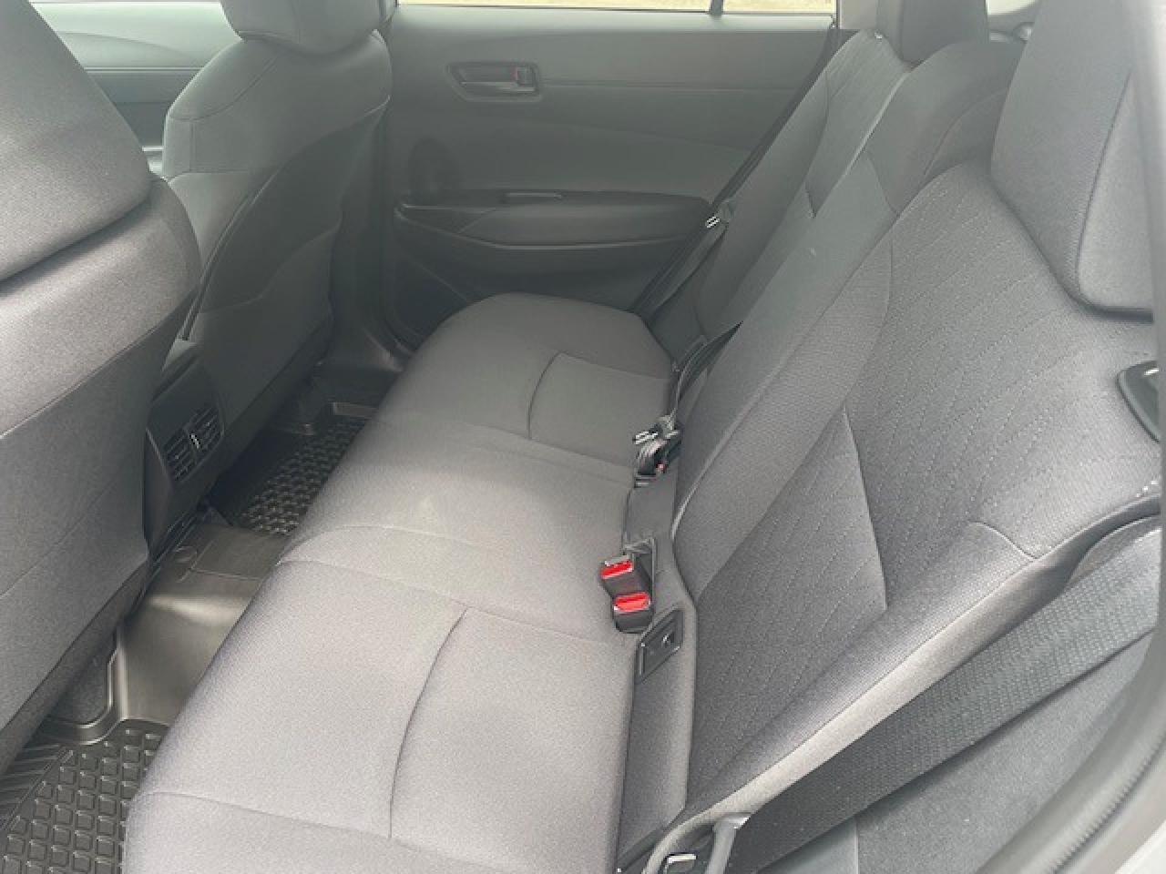 2025 Toyota Corolla Cross LE Premium AWD Photo3