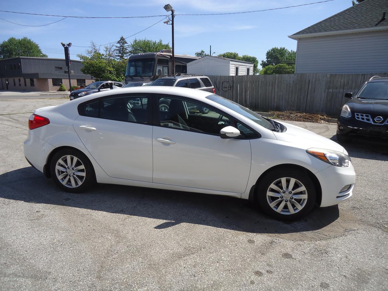 2015 Kia Forte 4dr Sdn Auto LX - Photo #3
