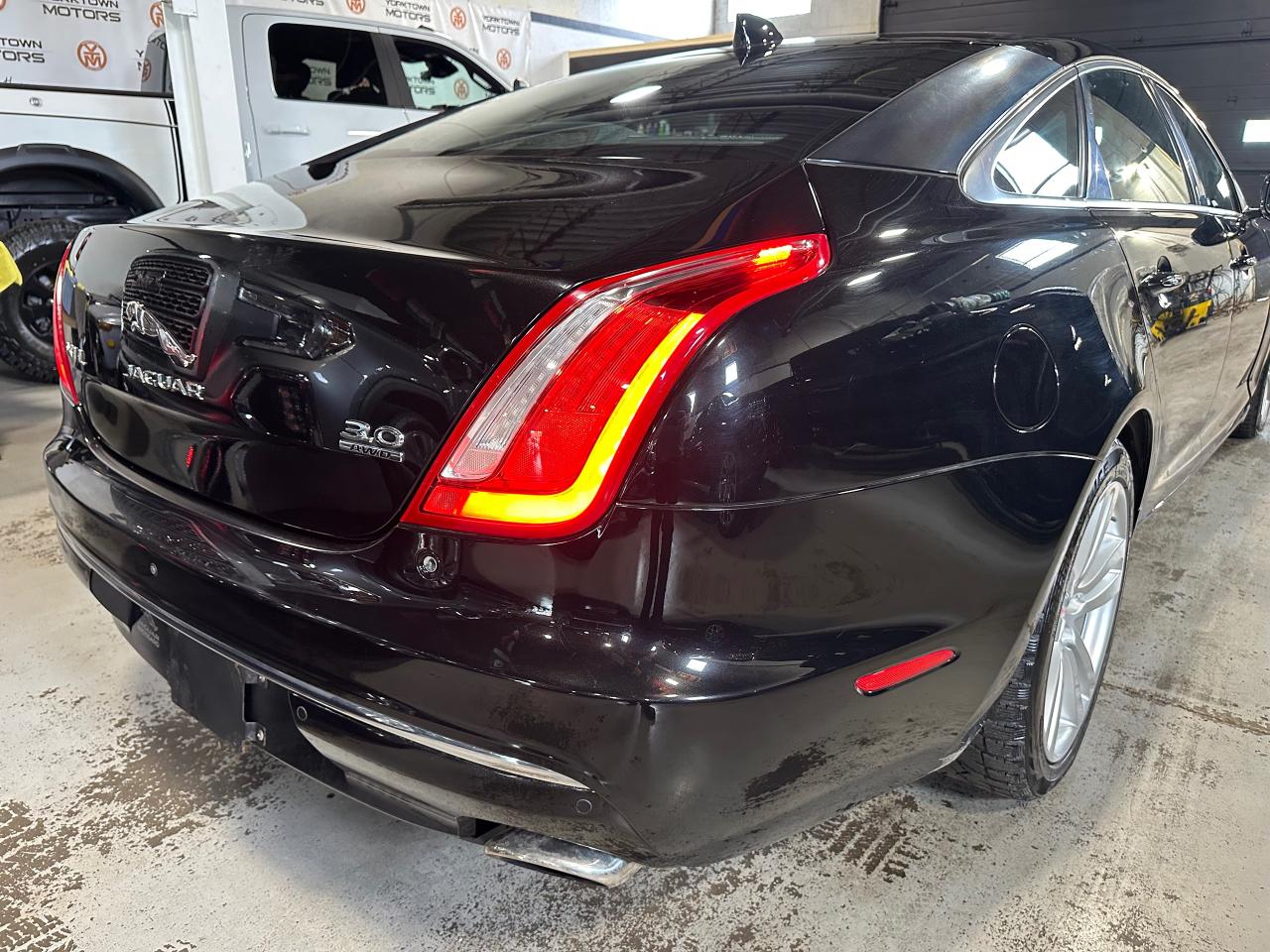 2016 Jaguar XJ XJL | PORTFOLIO PKG | MASSAGE SEATS - Photo #6