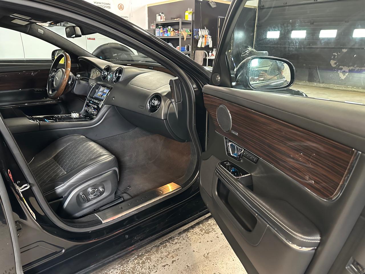 2016 Jaguar XJ XJL | PORTFOLIO PKG | MASSAGE SEATS - Photo #16