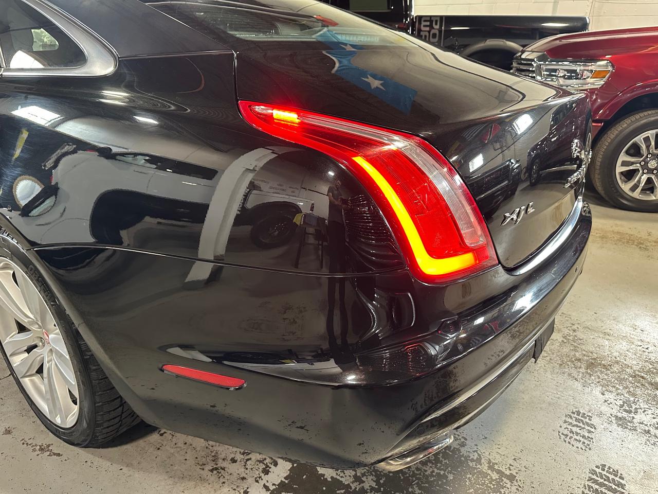2016 Jaguar XJ XJL | PORTFOLIO PKG | MASSAGE SEATS - Photo #14