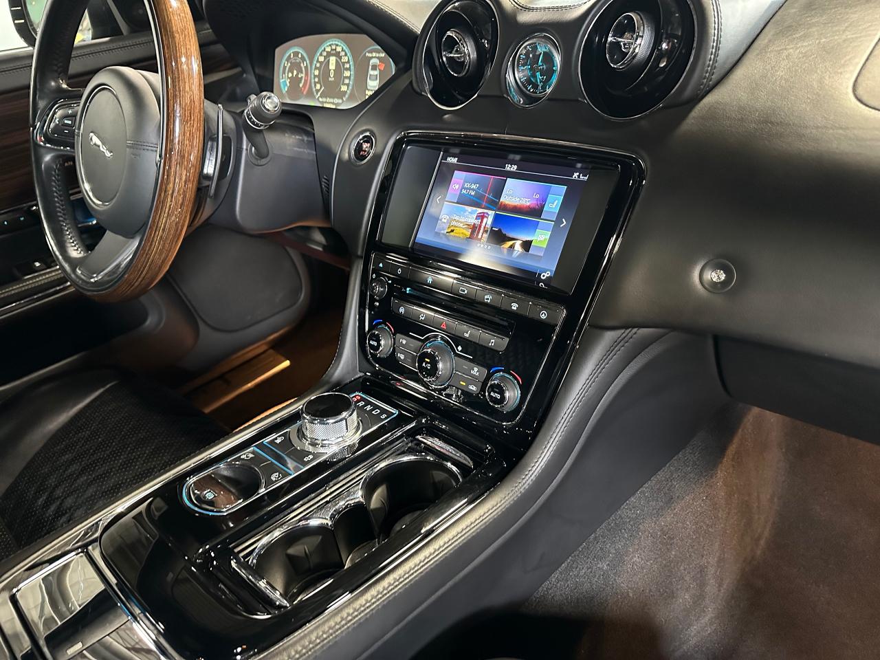 2016 Jaguar XJ XJL | PORTFOLIO PKG | MASSAGE SEATS - Photo #20