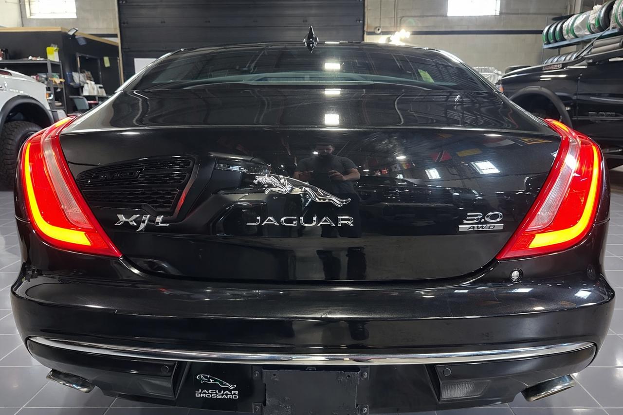2016 Jaguar XJ XJL | PORTFOLIO PKG | MASSAGE SEATS Photo