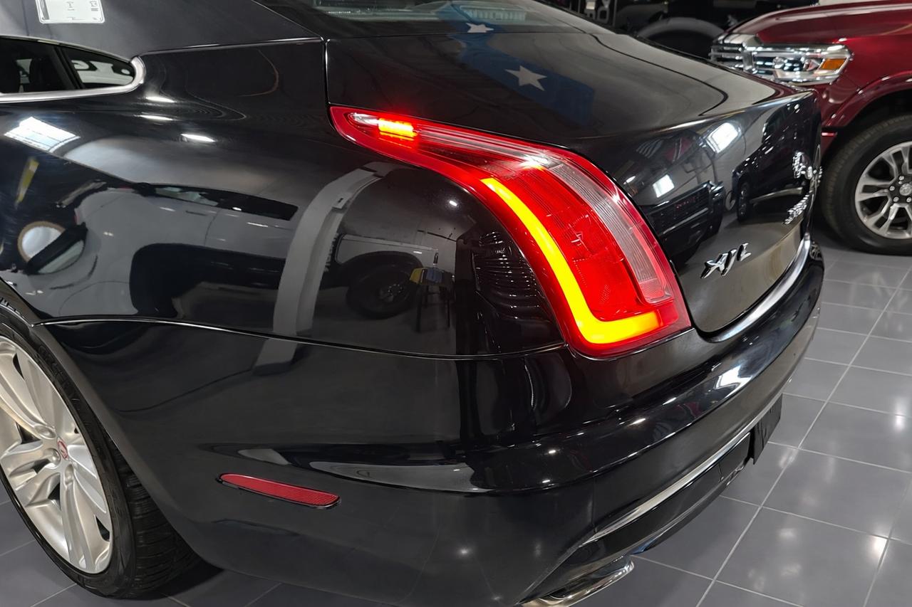 2016 Jaguar XJ XJL | PORTFOLIO PKG | MASSAGE SEATS Photo