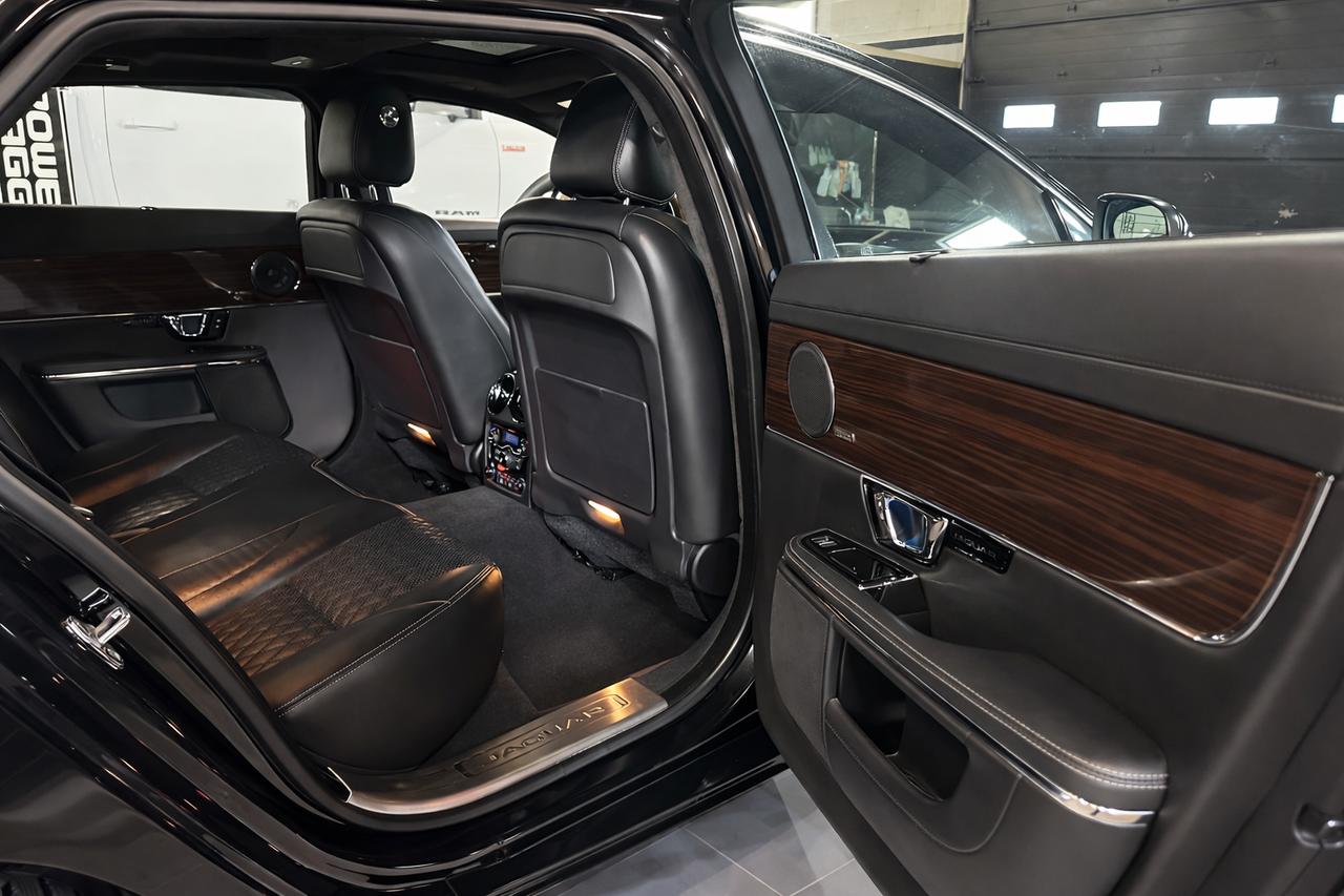 2016 Jaguar XJ XJL | PORTFOLIO PKG | MASSAGE SEATS Photo