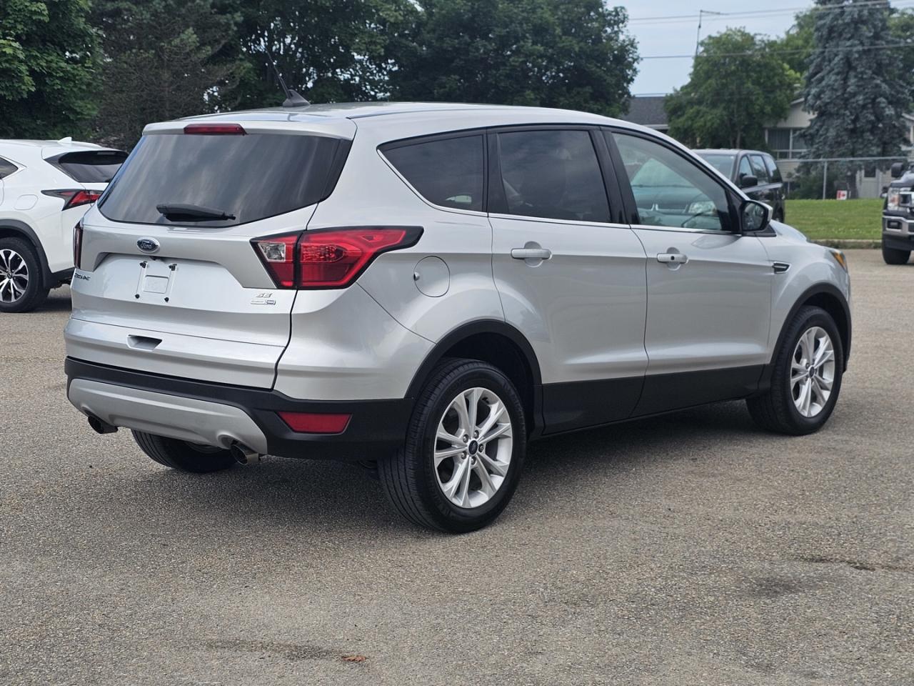 2019 Ford Escape SE ,4cyl. Turbo, One Owner - Photo #5