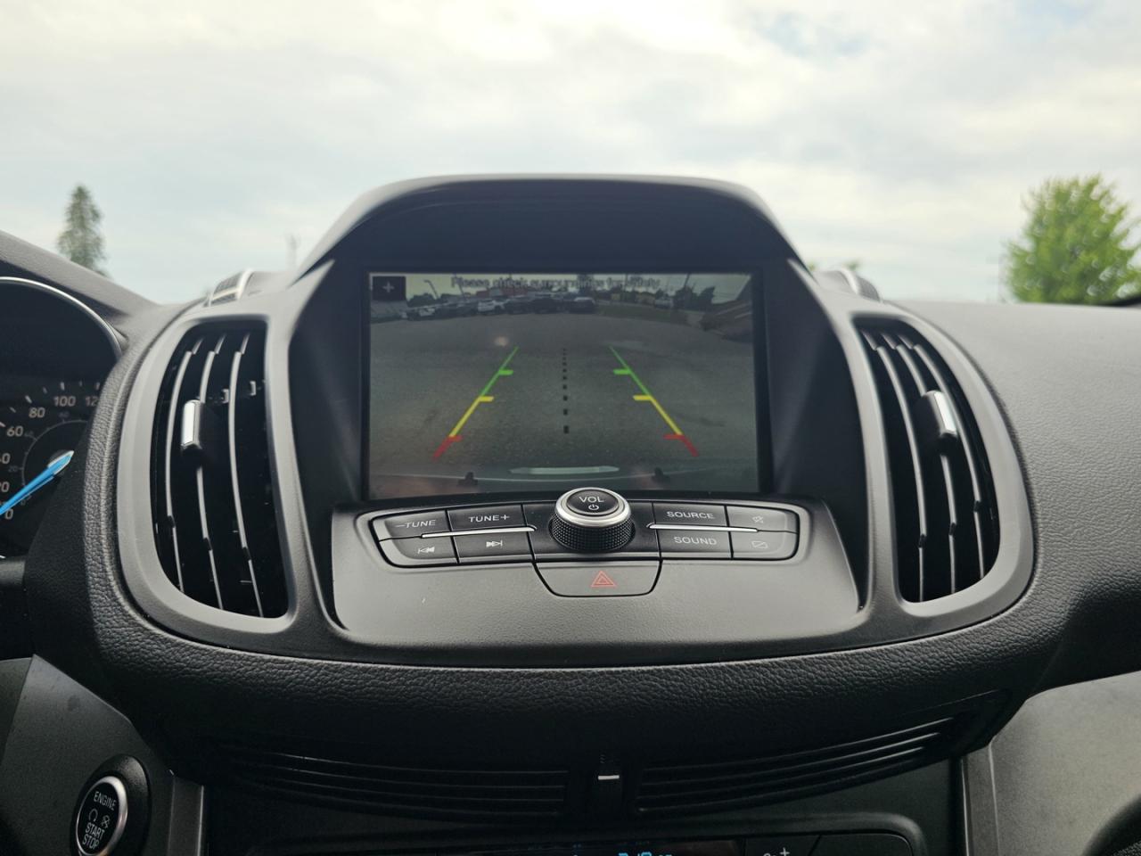 2019 Ford Escape SE ,4cyl. Turbo, One Owner - Photo #16