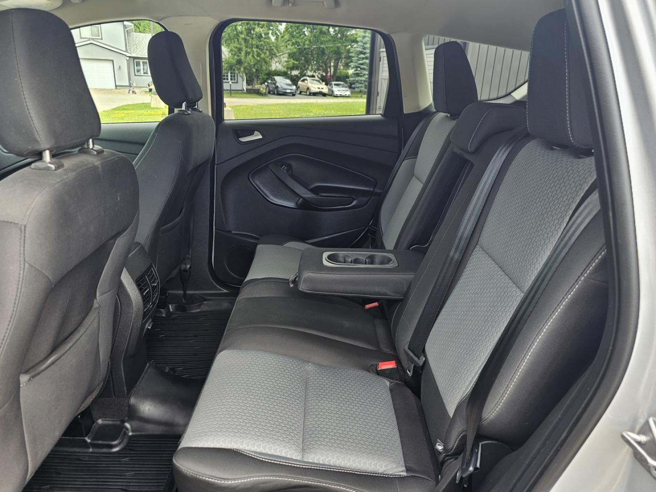 2019 Ford Escape SE ,4cyl. Turbo, One Owner - Photo #19
