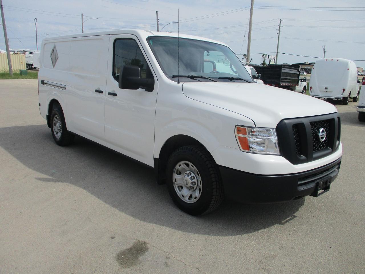 2012 Nissan NV 2500 S - Photo #3