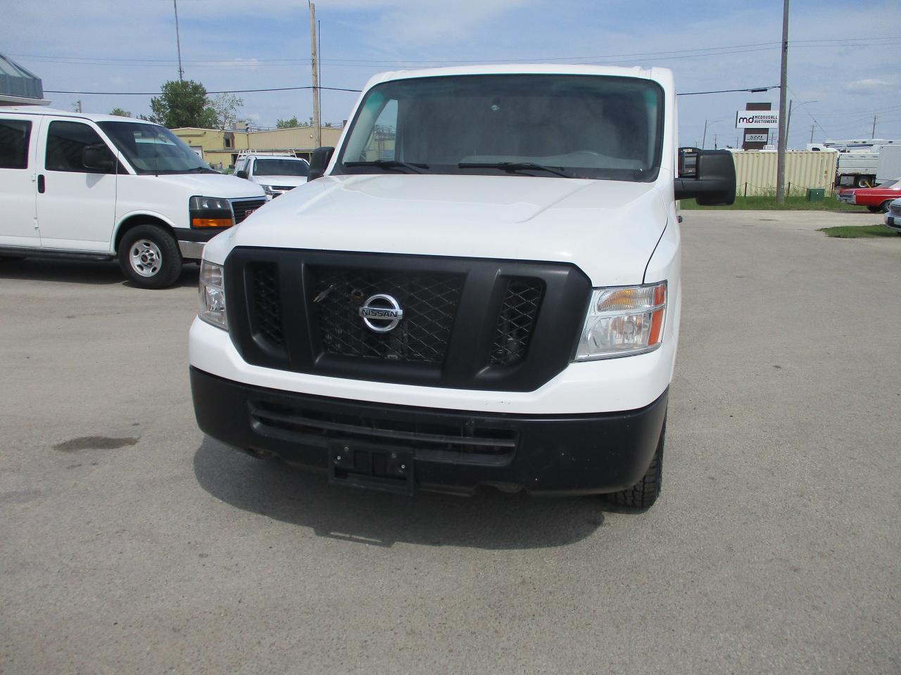 2012 Nissan NV 2500 S - Photo #2